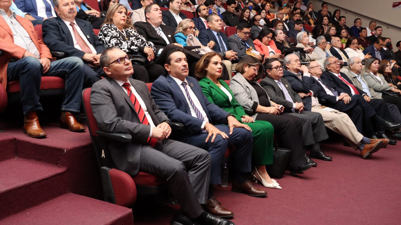 Presenta Rectora de la UAdeO Dra Sylvia Paz Díaz Camacho Tercer