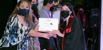 Jóvenes Linces de las generaciones 2016-2020 y 2017-2021 de la UAdeO, Unidad Regional Mazatlán, celebran la culminación de sus estudios en acto académico