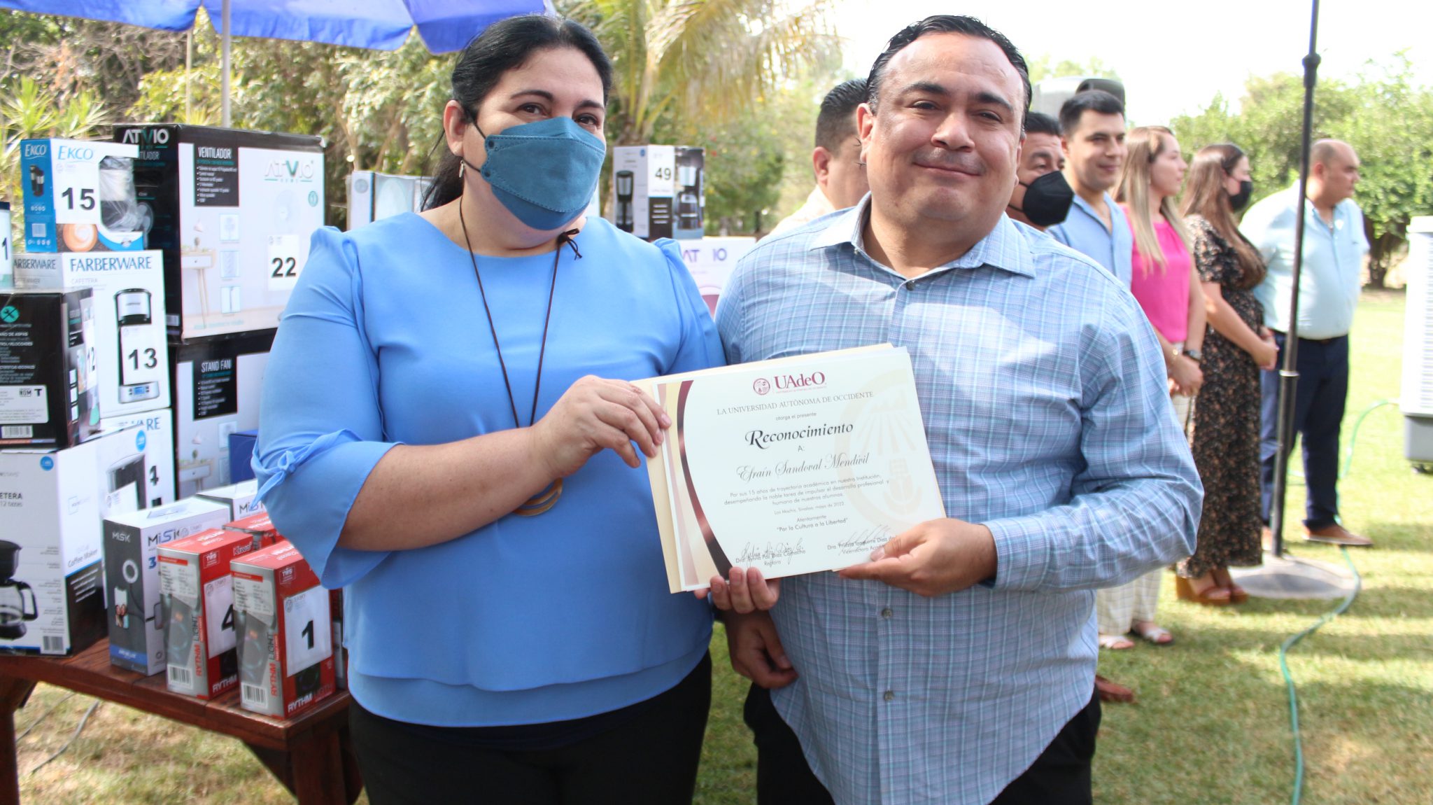 Reconocen Y Celebran Labor De Maestras Y Maestros Linces Con 10, 15 O ...