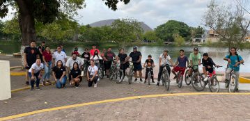 Jóvenes Linces de la Extensión El Rosario se unen a rodada en bicicleta, en el marco del Día Mundial sin Tabaco