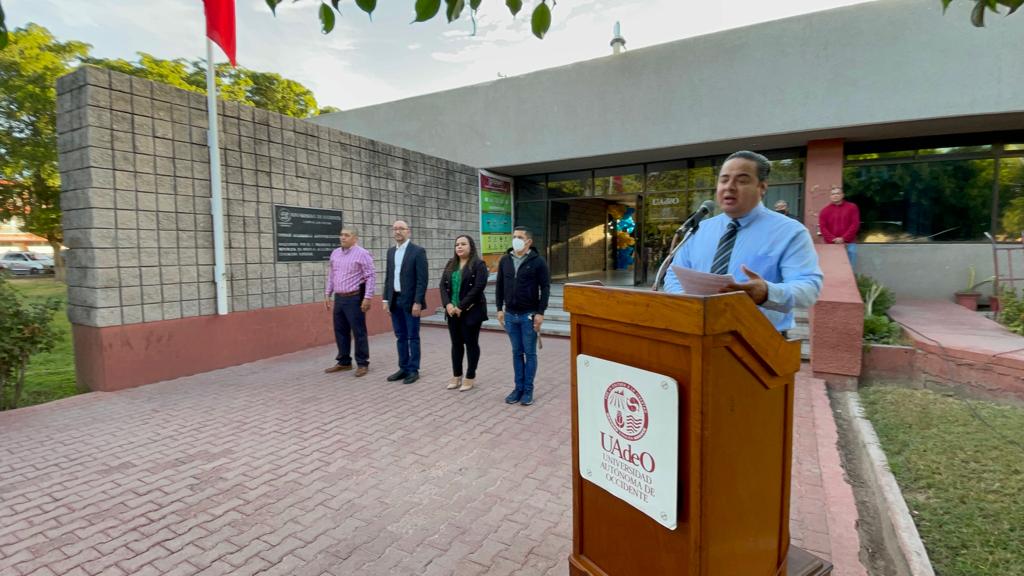 Realizan Acto Cívico De Izamiento De Bandera En La Unidad Regional Los ...